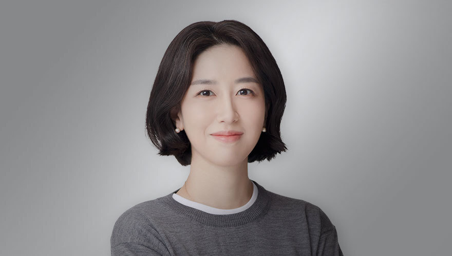 Sang Jung-eun Director